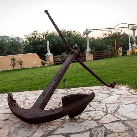 Ta Spitakia Tsarbopoulos