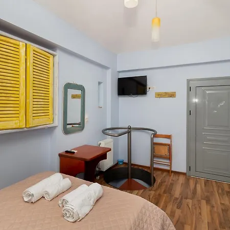 Ta Spitakia Tsarbopoulos *