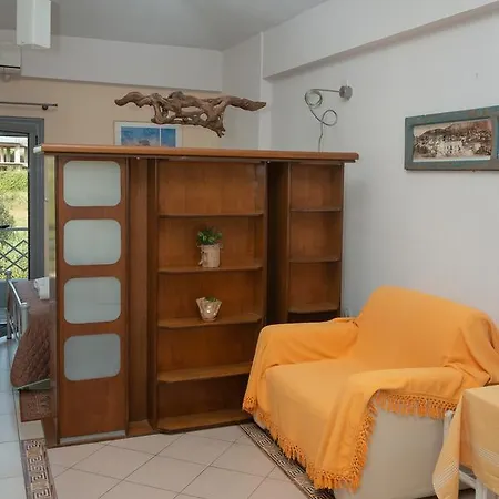 Ta Spitakia Tsarbopoulos