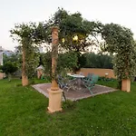 Ta Spitakia Tsarbopoulos Kyparissia