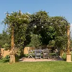 Ta Spitakia Tsarbopoulos * Kyparissia
