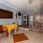 Ta Spitakia Tsarbopoulos Kyparissia