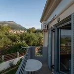 Ta Spitakia Tsarbopoulos * Kyparissia
