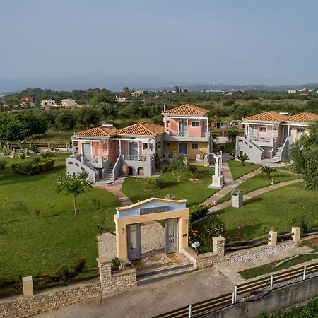 Ta Spitakia Tsarbopoulos Apartamento *