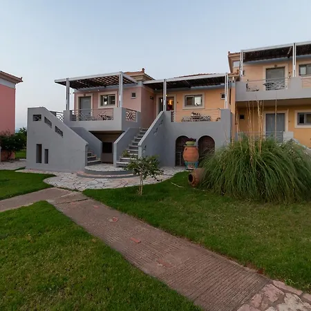 Ta Spitakia Tsarbopoulos