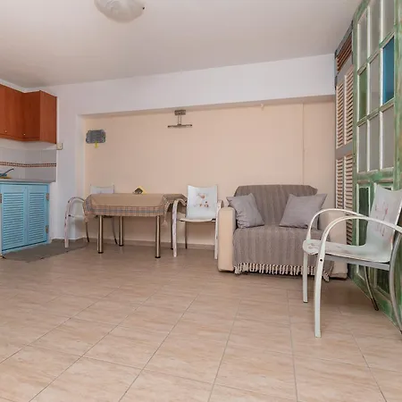 Ta Spitakia Tsarbopoulos Apartamento Kyparissia