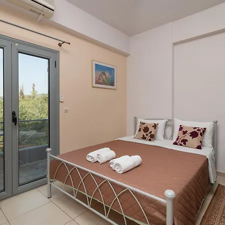 Apartment Ta Spitakia Tsarbopoulos