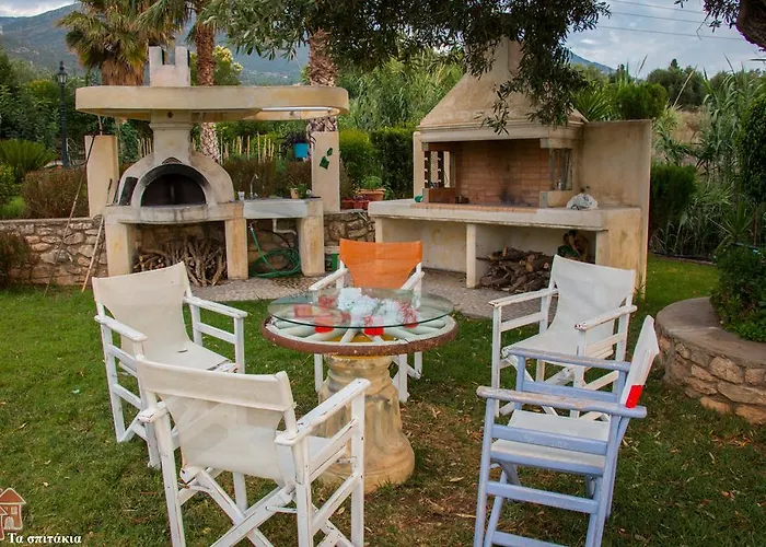 Lägenhet Ta Spitakia Tsarbopoulos