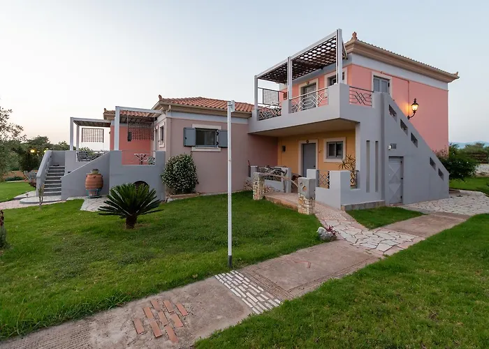 Ta Spitakia Tsarbopoulos *