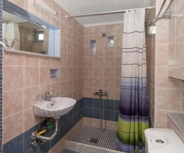 Ta Spitakia Tsarbopoulos Apartman